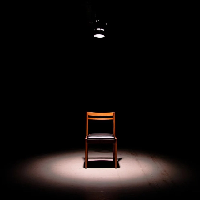 Hypnotherapy For Actors Helps Reclaim Presence Sitting In The Spotligh